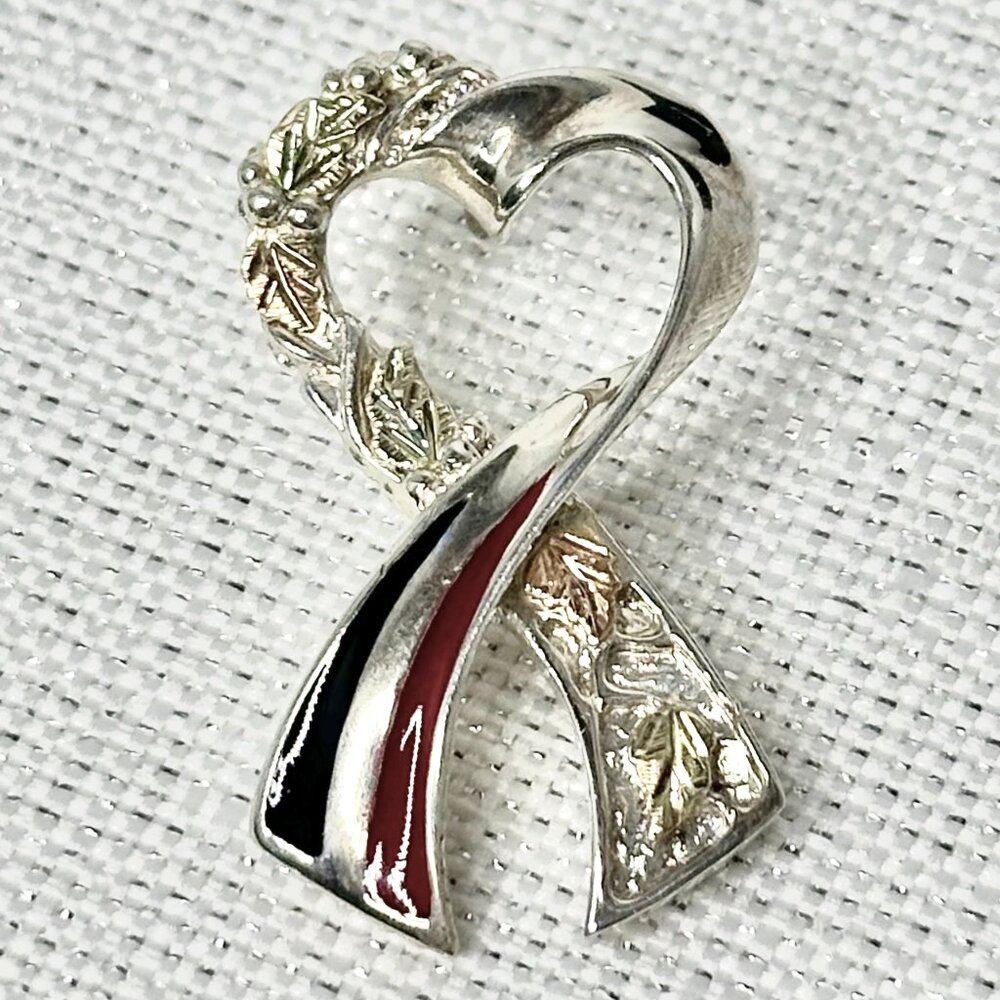 Landstrom's Vintage Black Hills Support America Ribbon Pin  Make Offer!